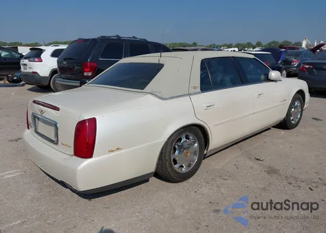 2003 Cadillac Deville Standard z USA, uszkodzony, nr VIN 1G6KD54Y43U210692
